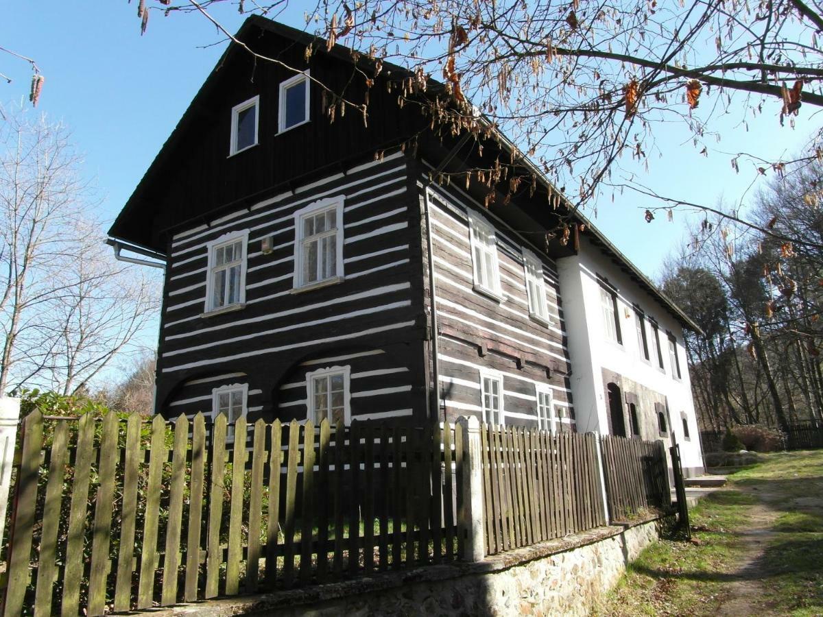 Roubenka Nad Rekou Villa Noviny pod Ralskem Екстериор снимка